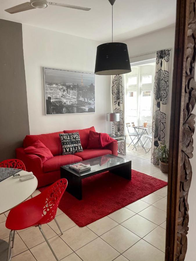 Simons Apartments Minutes Away From Balluta Bay And St Julians Sliema Bagian luar foto