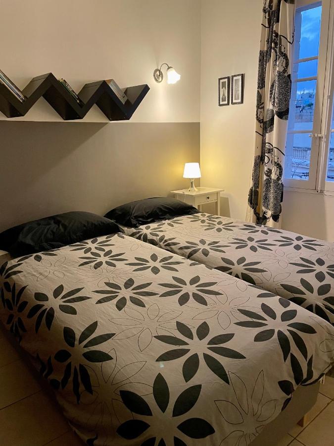 Simons Apartments Minutes Away From Balluta Bay And St Julians Sliema Bagian luar foto