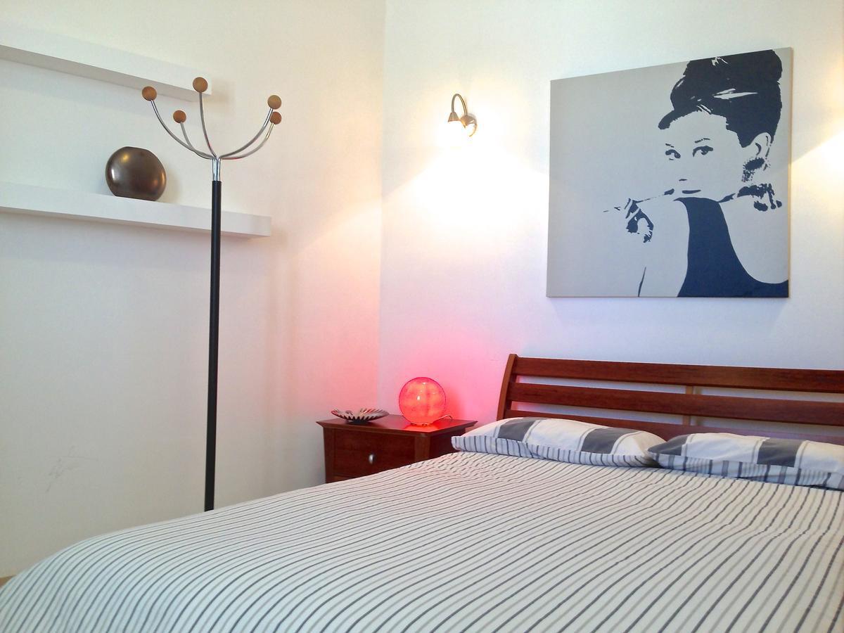 Simons Apartments Minutes Away From Balluta Bay And St Julians Sliema Bagian luar foto